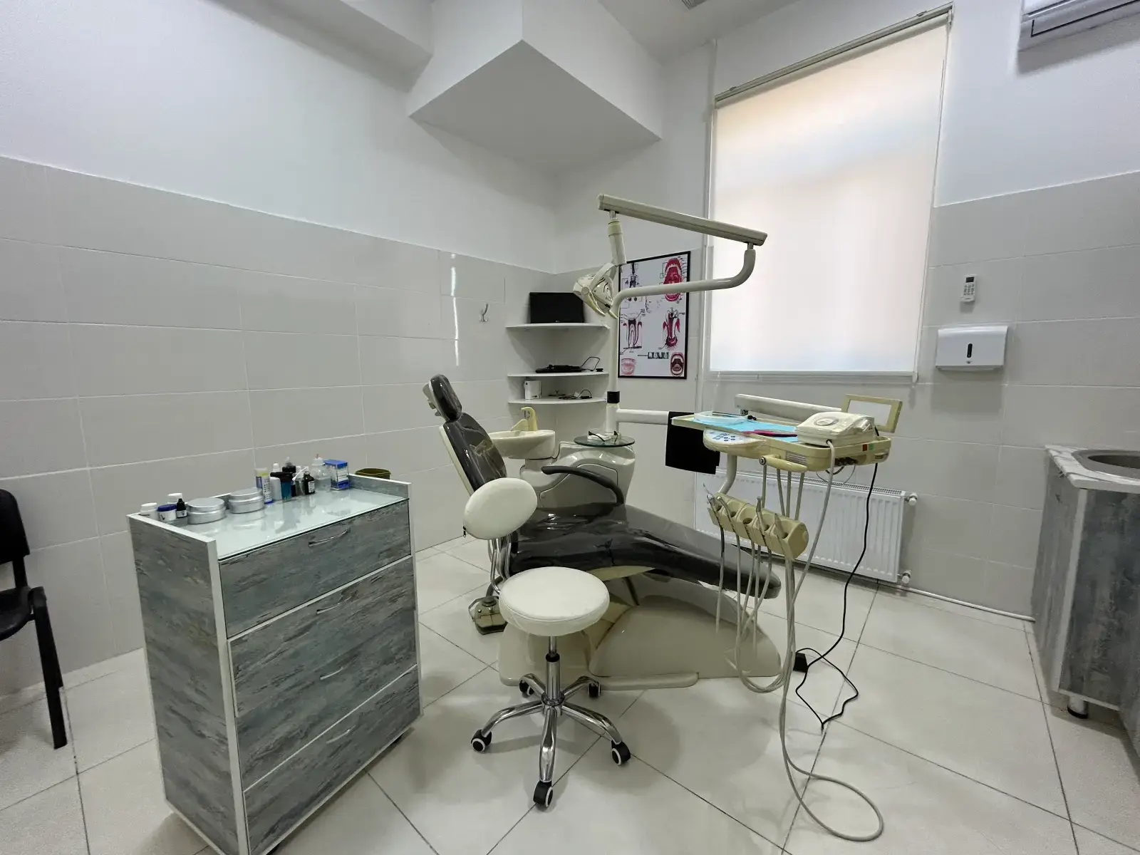 Medsun Klinikada stomatologiya kabineti